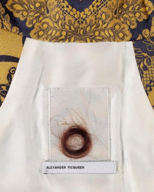 alexander-mcqueen-saç-etiket