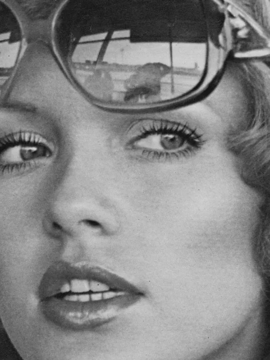Revlon, Extra-Long Big Lash Maskara Reklam Afişi (1976)